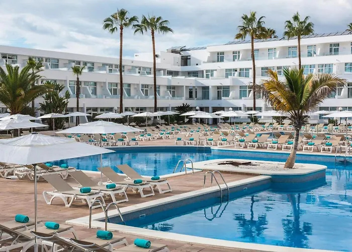 Iberostar Waves Dalias 阿德耶