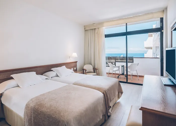 Iberostar Waves Dalias 酒店 阿德耶