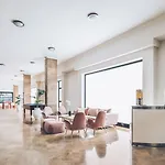 Готель Iberostar Waves Dalias