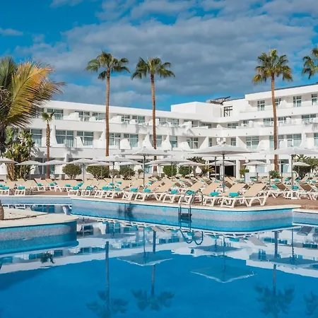 Iberostar Waves Dalias Szálloda