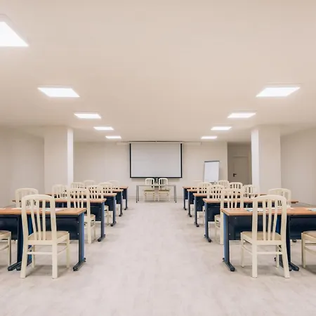 酒店 伊贝罗斯塔拉斯维加斯酒店 - 全包