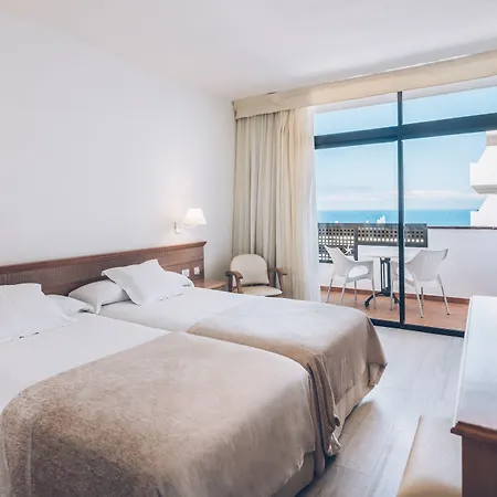 Iberostar Waves Dalias Szálloda Costa Adeje (Tenerife)